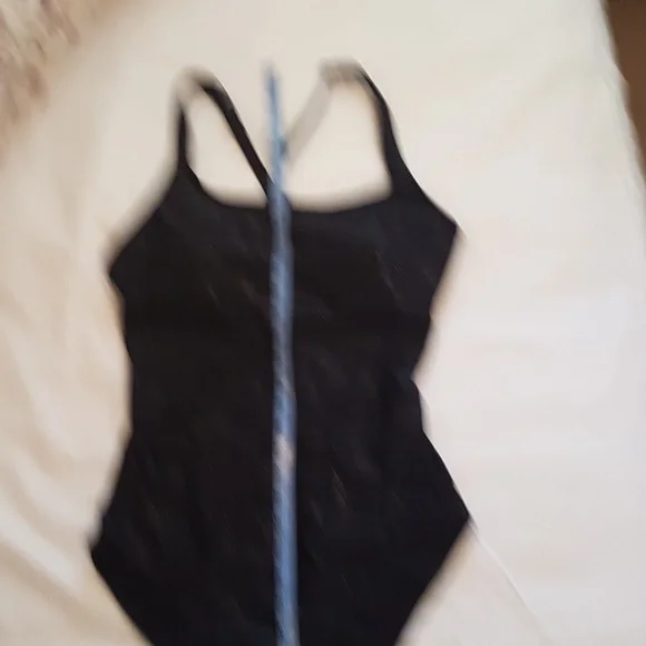 Swimsuit - Picture 3 of 9